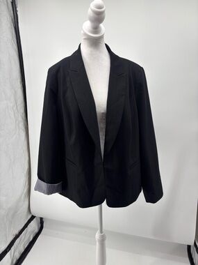 Worthington woman’s Black Blazer